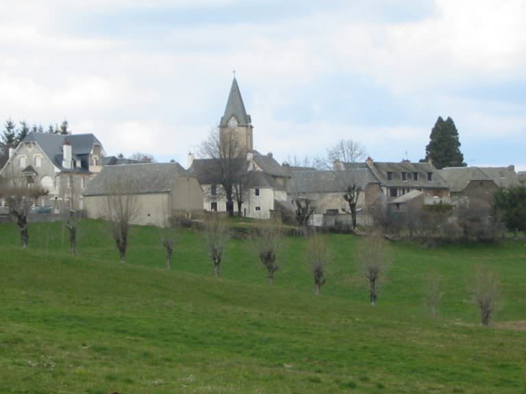 Vue du village Le Cayrol